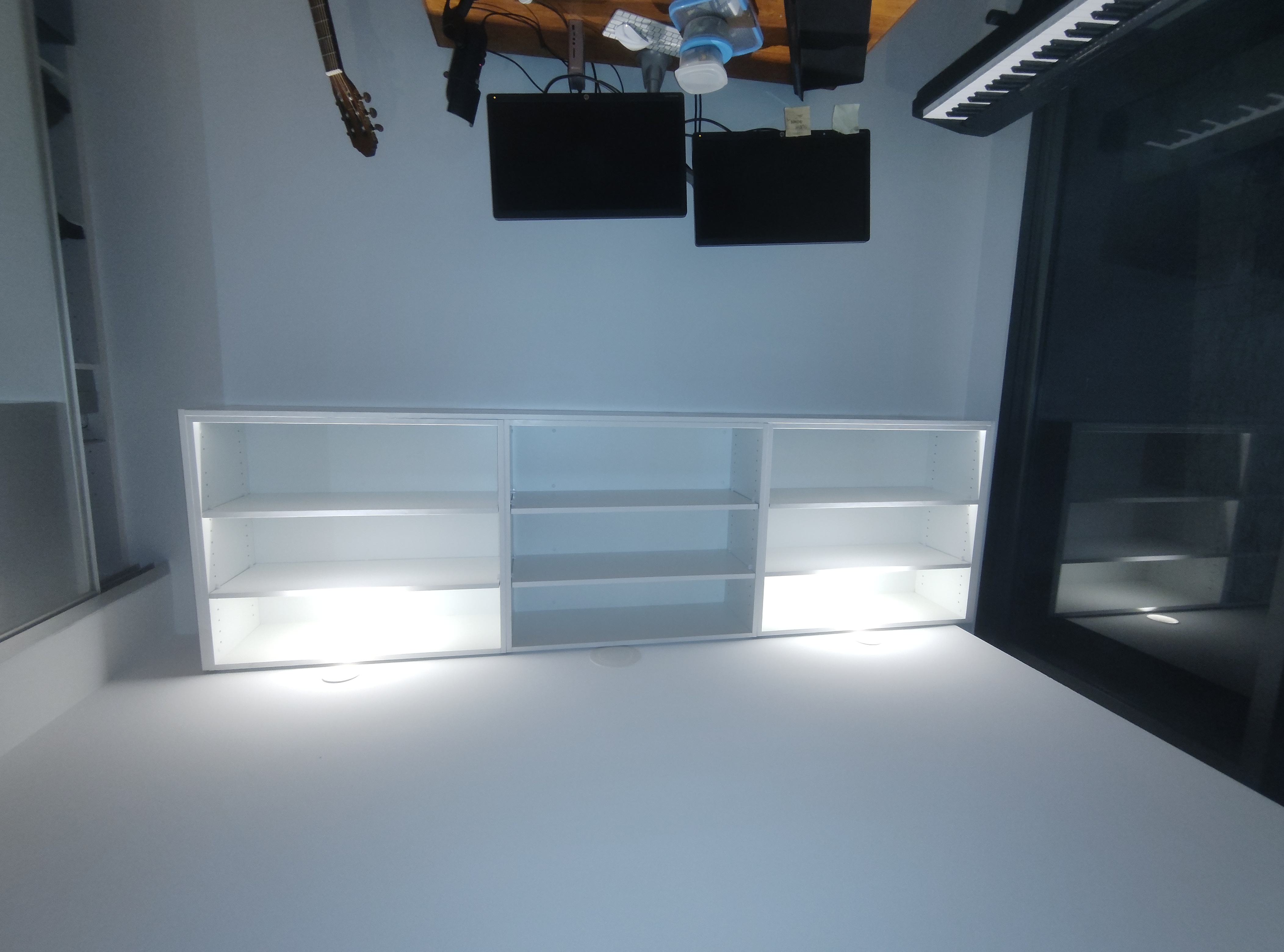Cabinets & Wardrobes