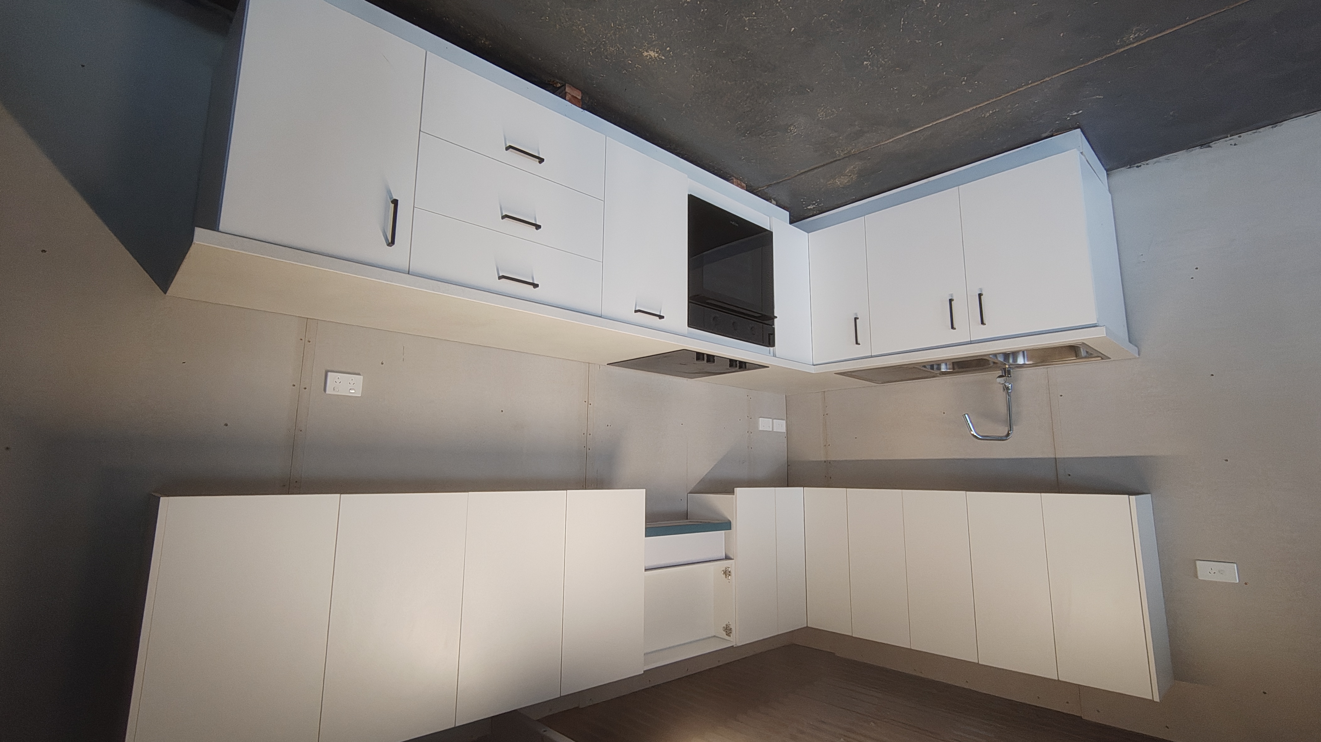 Cabinets & Wardrobes